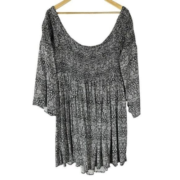 Torrid‎ Off Shoulder Black & White Floral Smocked Dress 3X Whimsigoth Skater - Picture 3 of 6